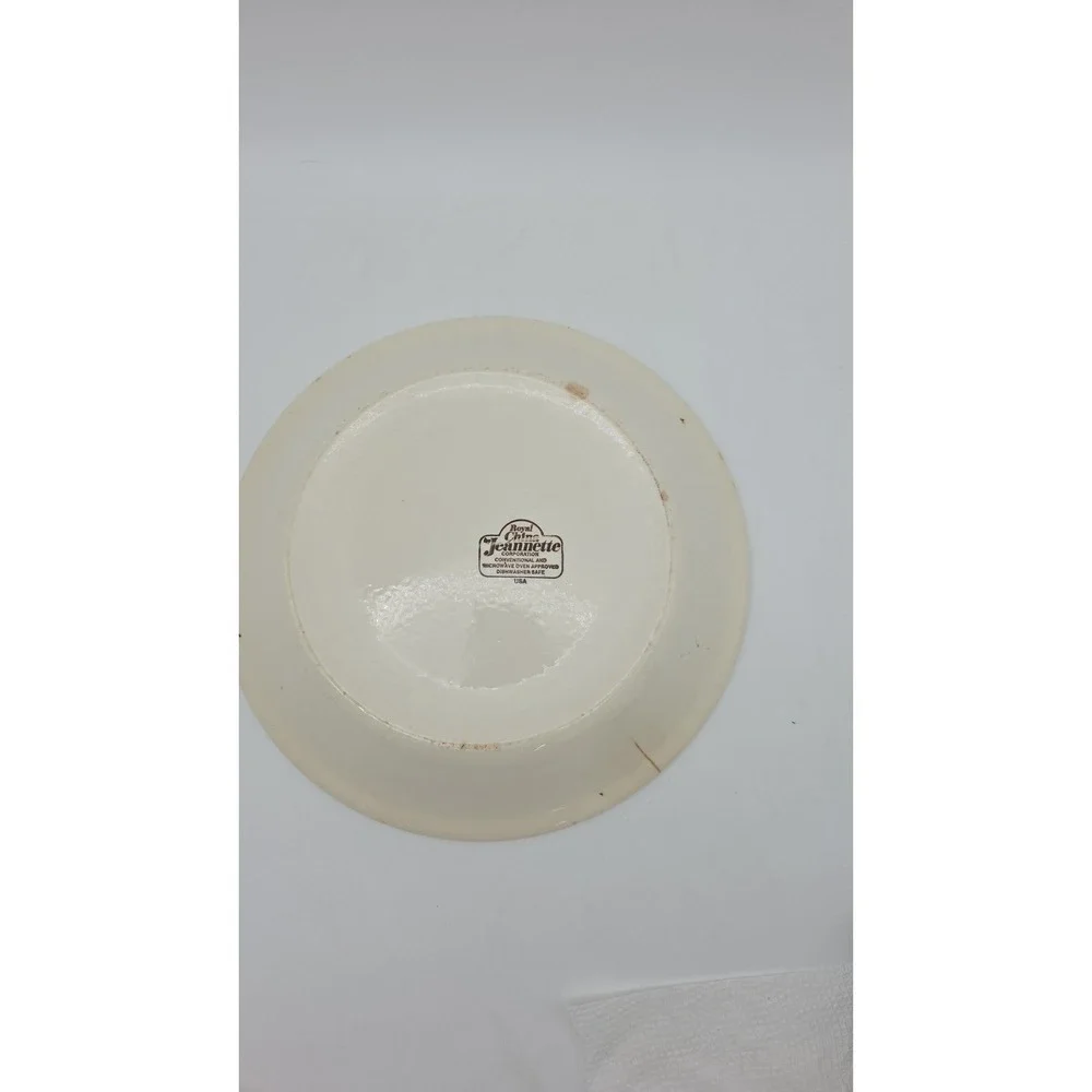 Cherry pie plate with recipe by Royal China Jeannette 11